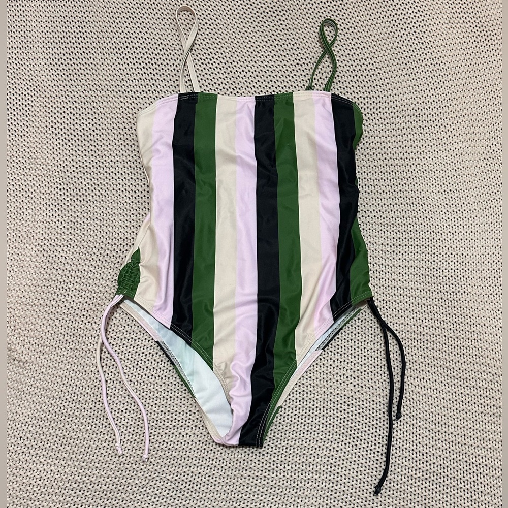 ROMWE Adult One Piece Swimsuit with Green and Pink Stripes NEW WITHOUT TAGS